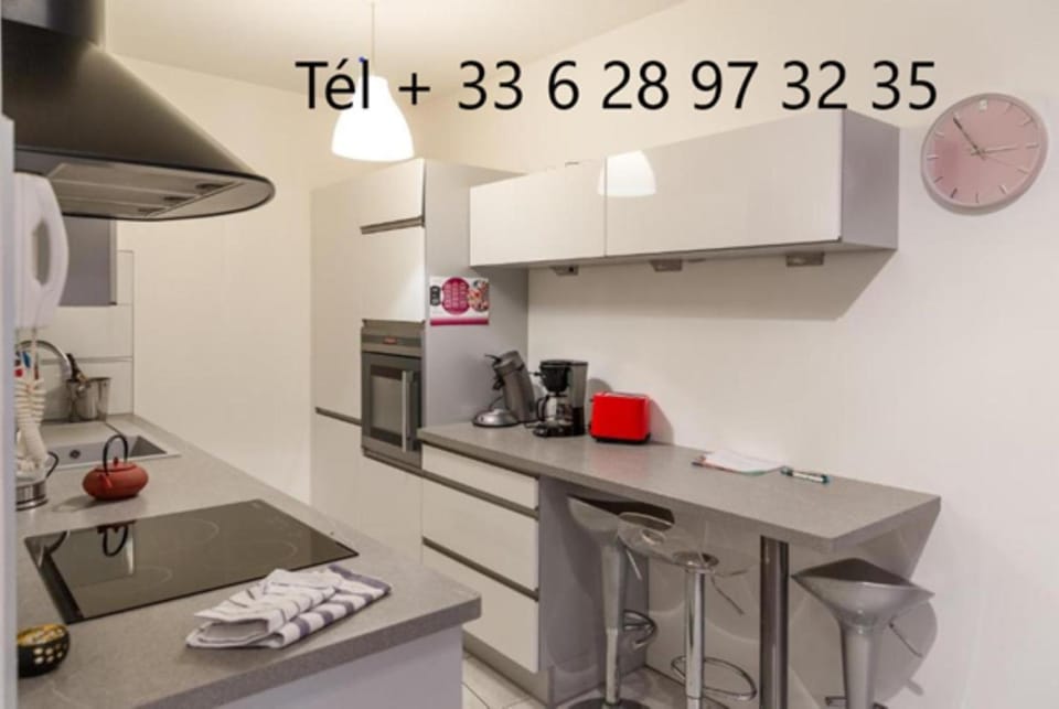 Coffee/tea facilities, dishwasher, stove, toaster, washing machine