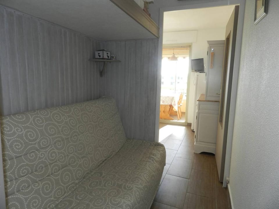 Studio pratique proche plage - 4 pers. - FR-1-251-934 Apartment in Bormes-les-Mimosas