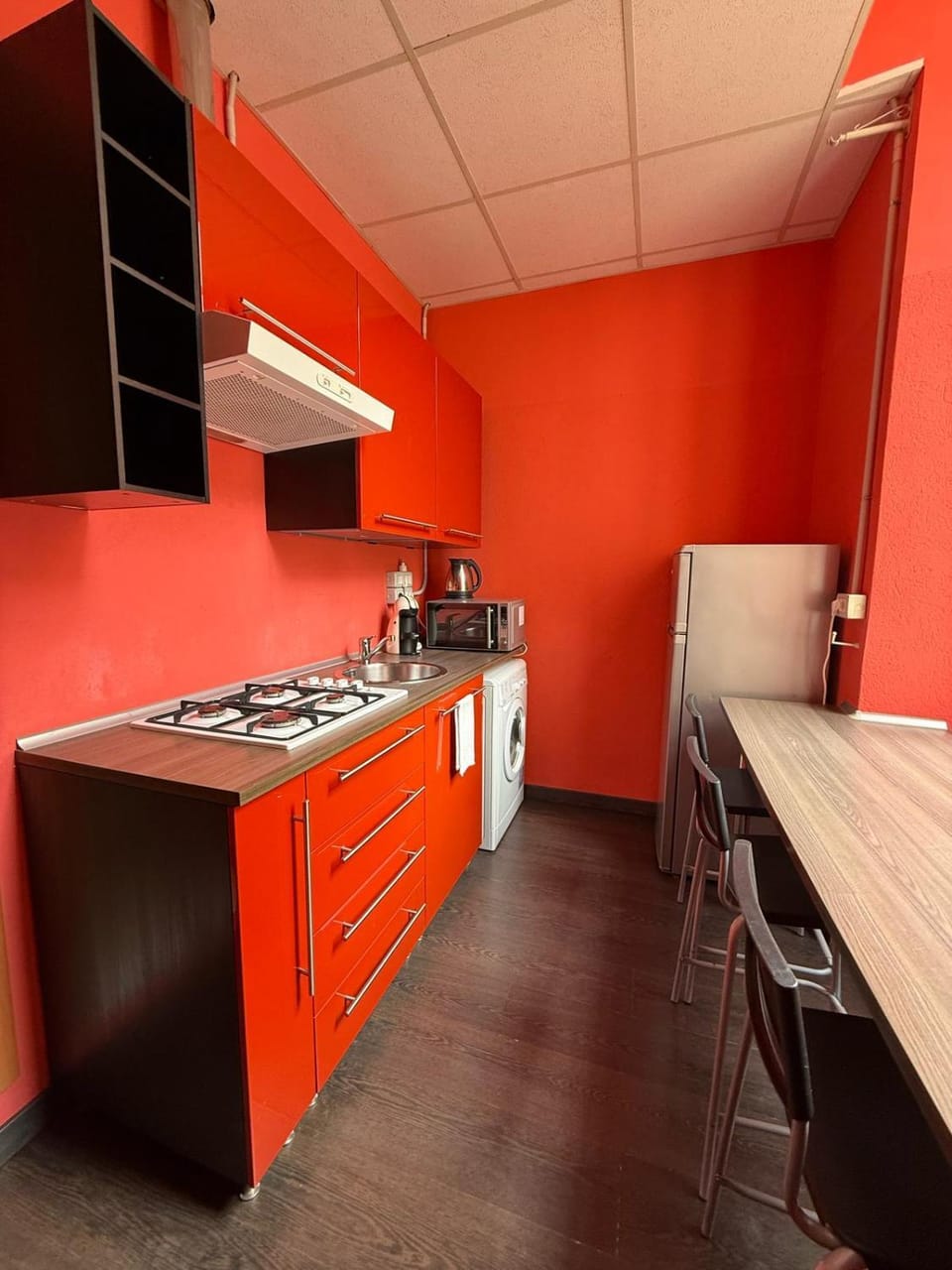 microwave, washing machine, dryer, kitchen