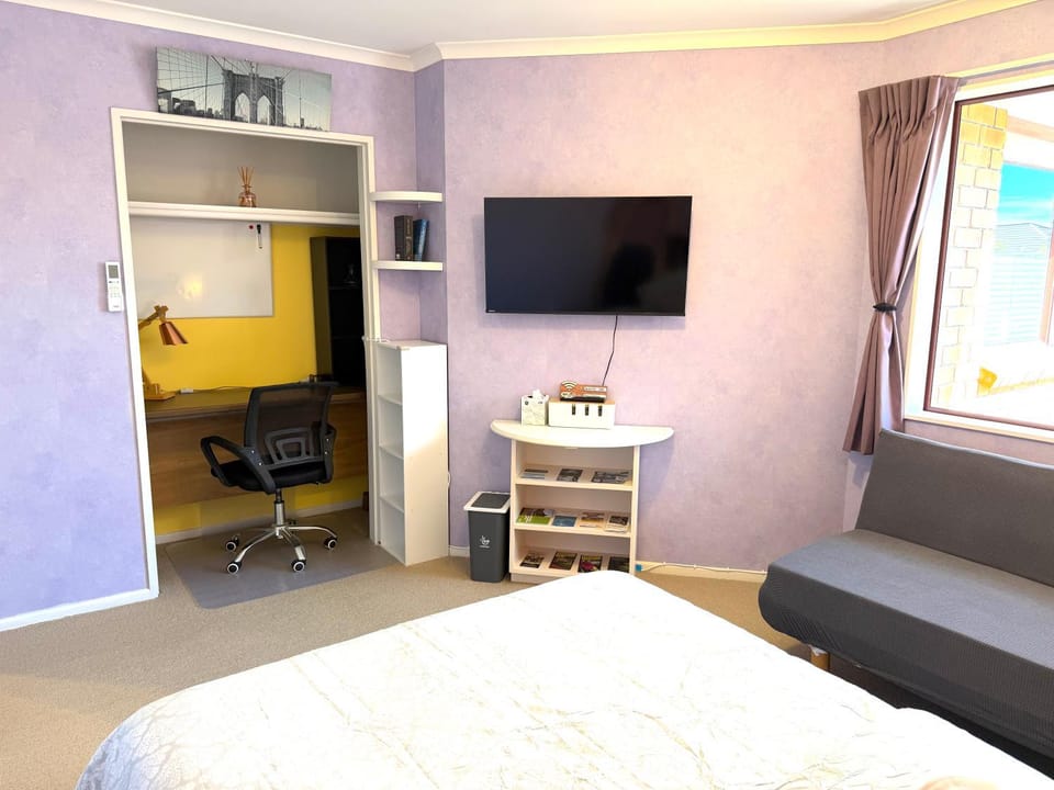 TV and multimedia, Business facilities