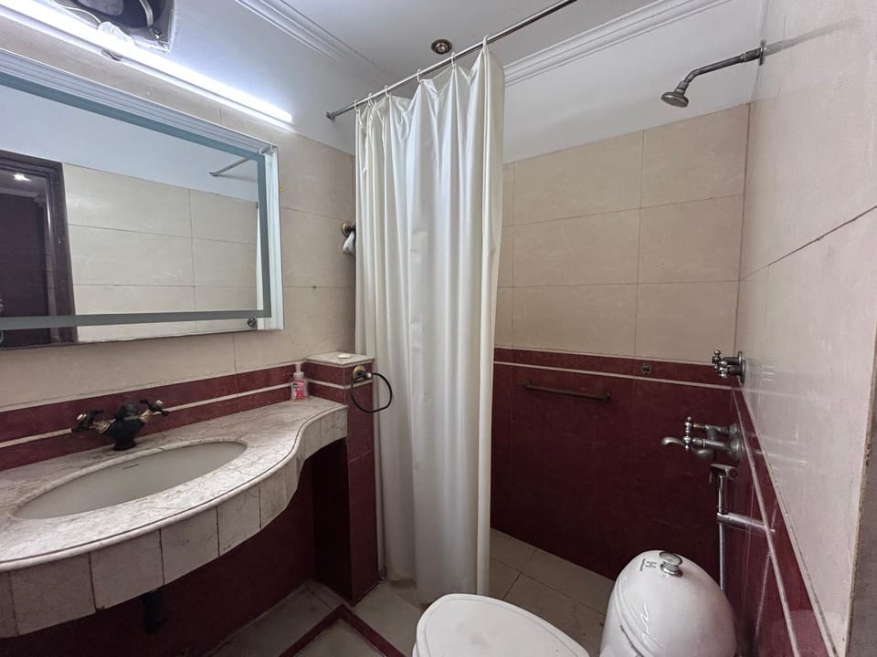 Property building, Bathroom