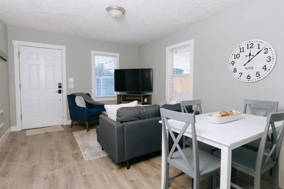 Updated 3 Bedroom Charmer House in Longview