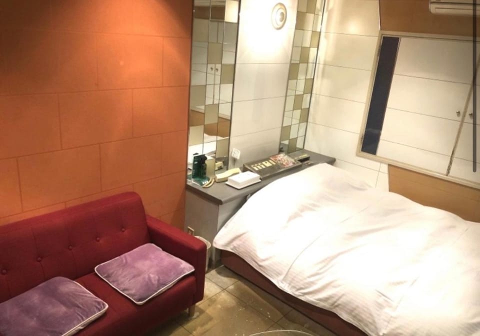 ホテルアドレ大人専用 Love hotel in Japan
