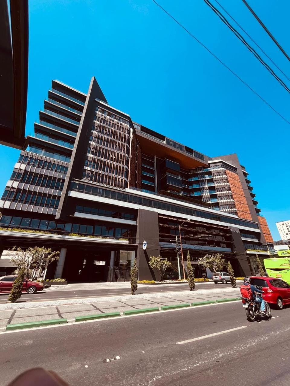 Septimo Building zone 4 Comfortable, king size bed Apartment in Guatemala City