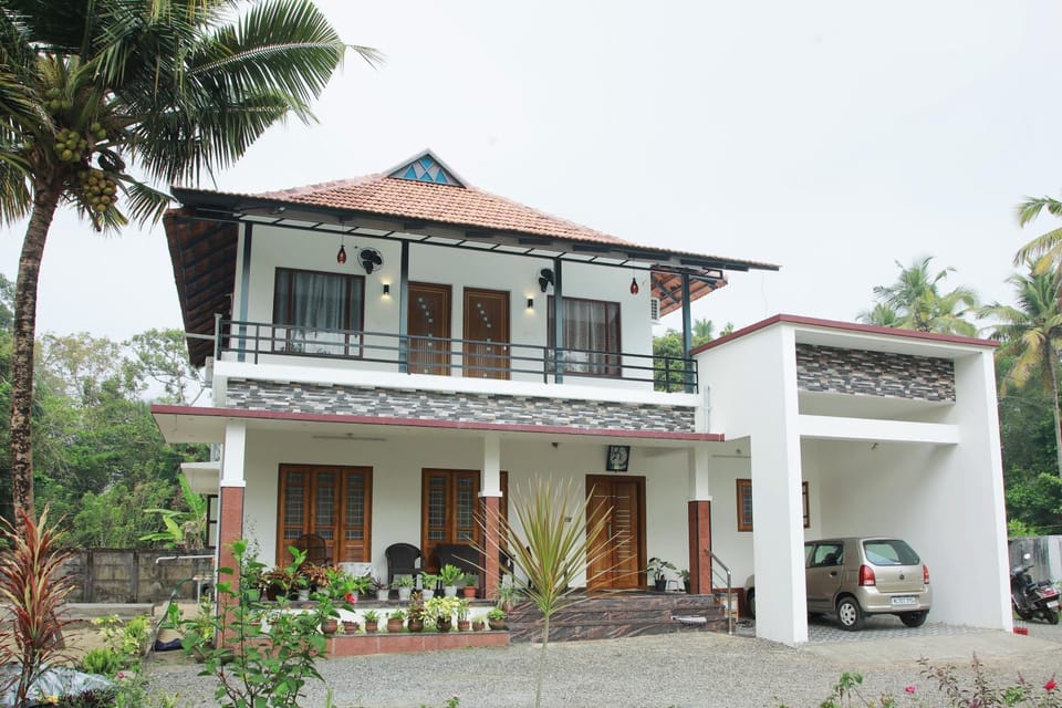 Property building, Garden, Parking