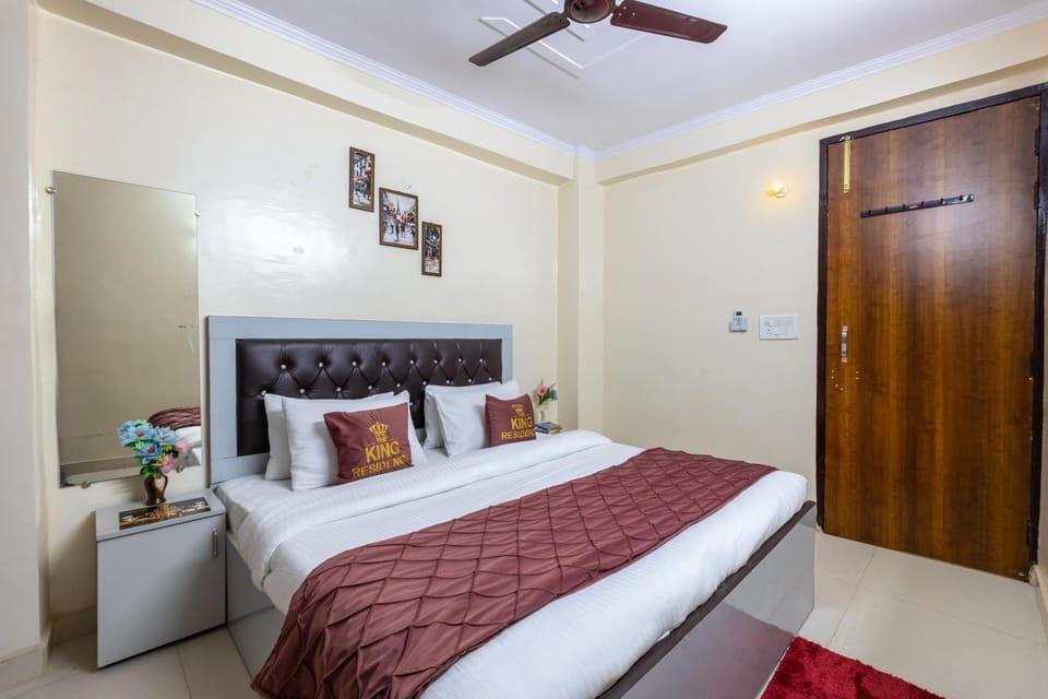 Bed, Photo of the whole room, Bedroom, wardrobe