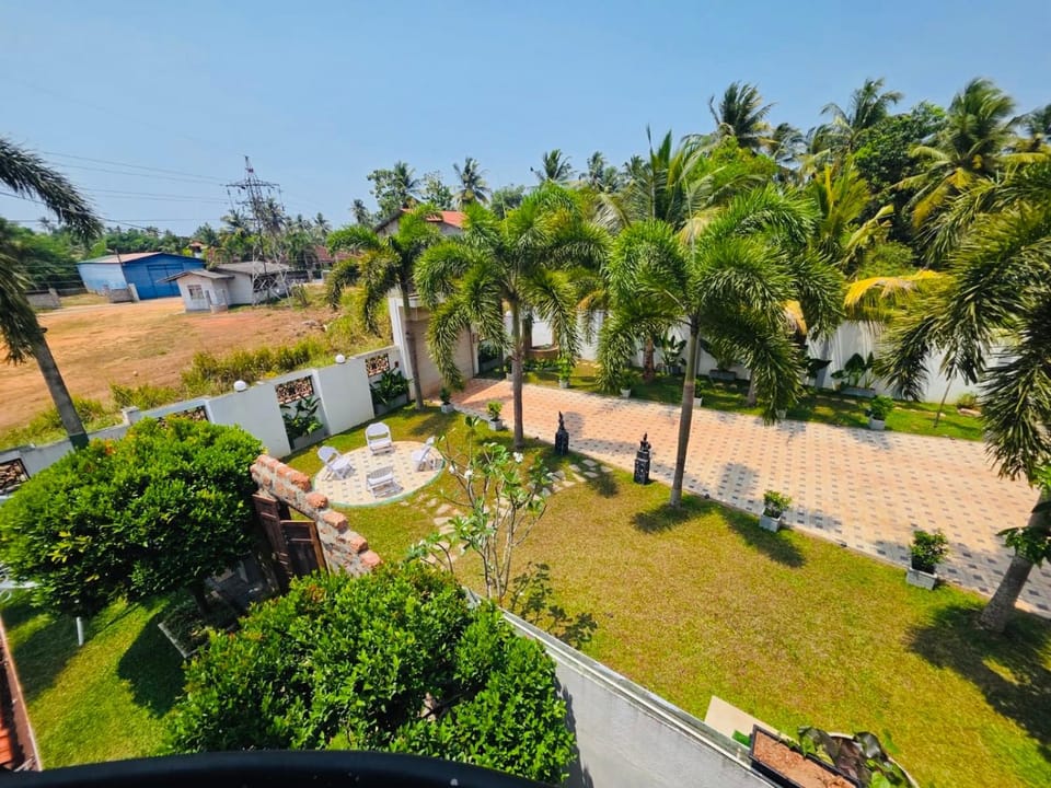 Garden, View (from property/room), Balcony/Terrace