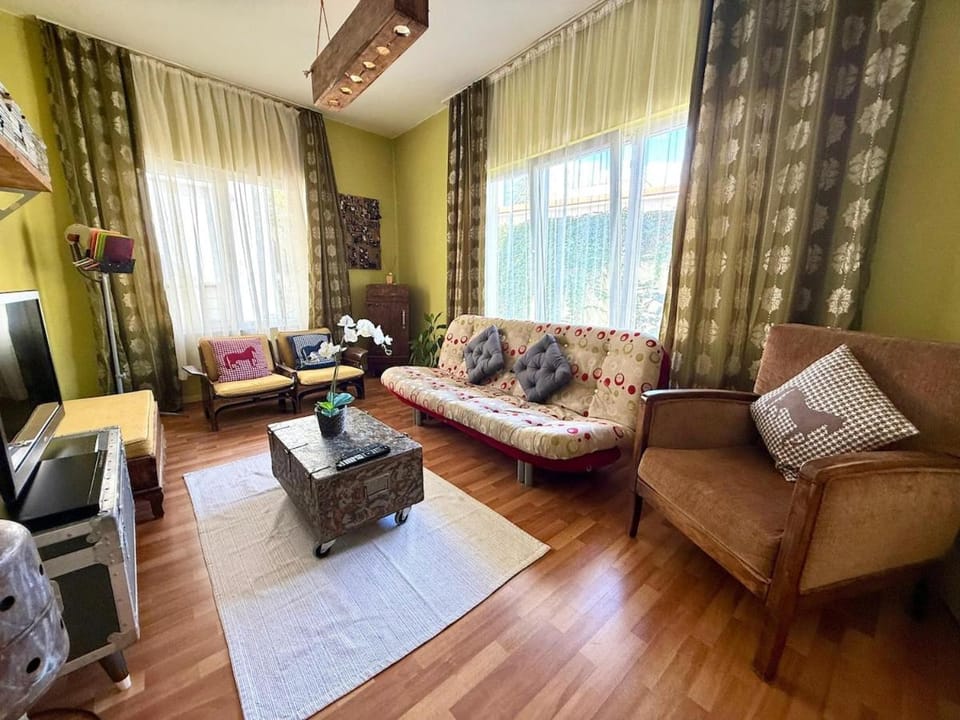 Kaleiçi seaside magnificent location with separate kitchen Apartment in Antalya