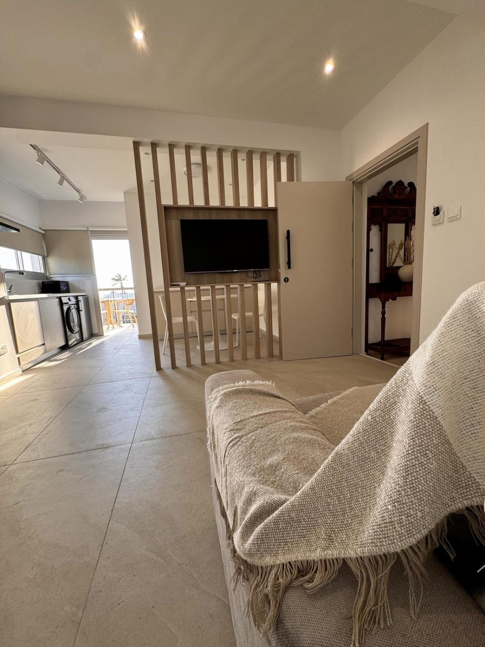 Kitchen or kitchenette, Seating area, kitchen