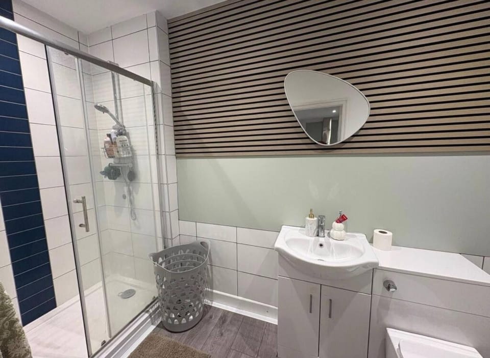 Spacious 3-Bed Terrace, Great Links House in Stowmarket