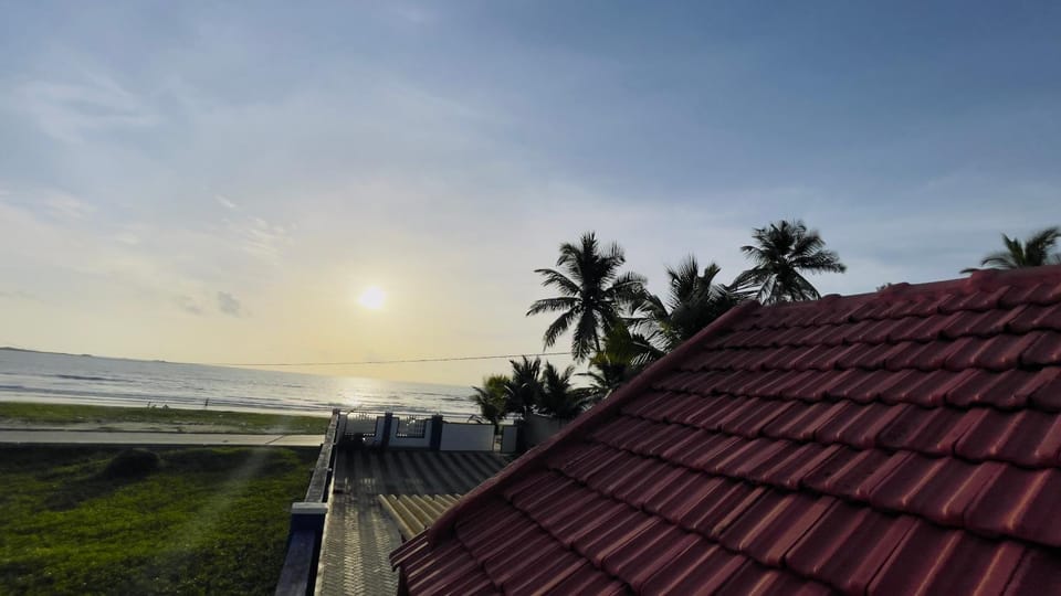 Day, Natural landscape, Beach, Sea view, Sunrise