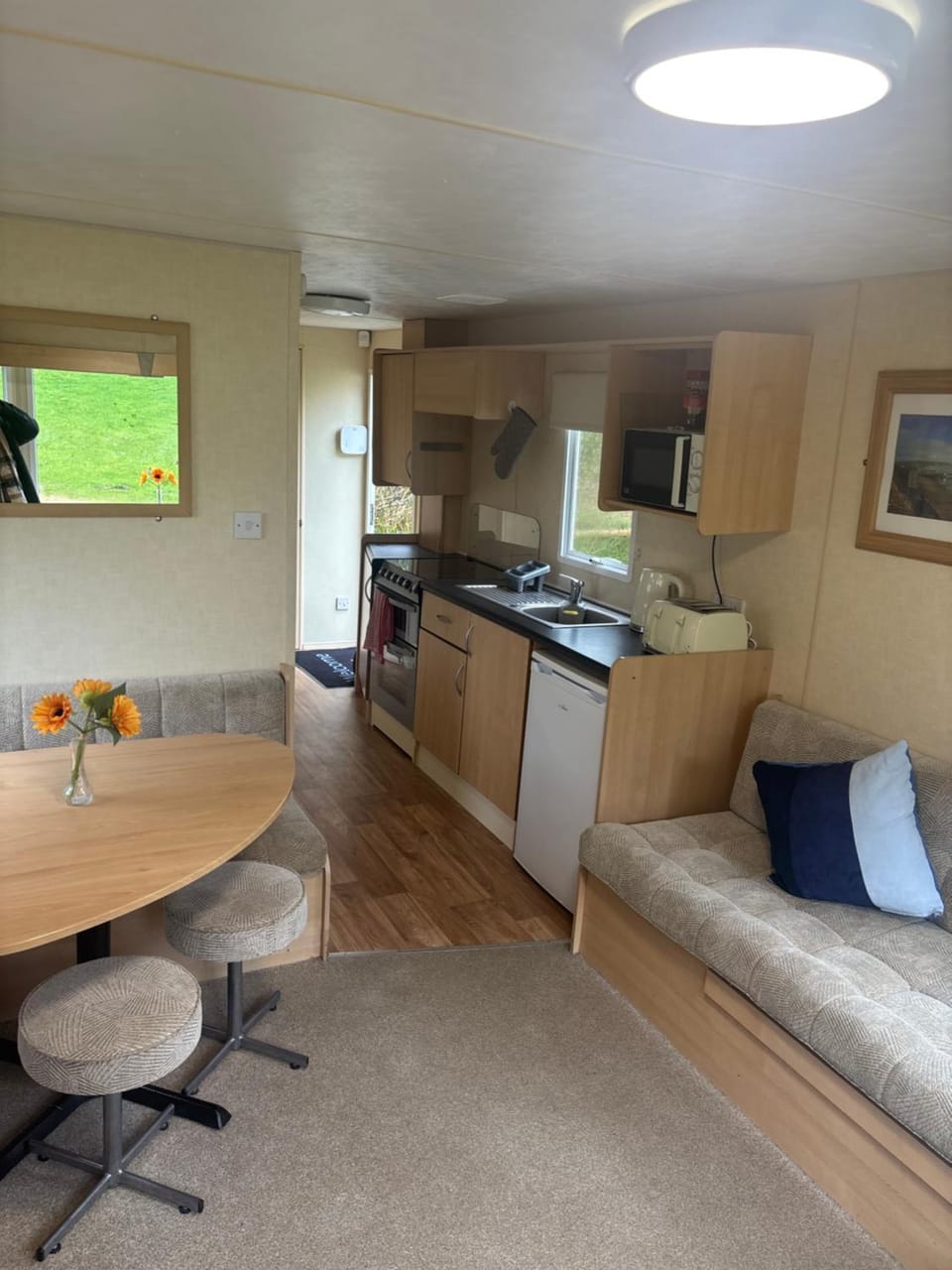 The Shanklin Snug Campground/ 
RV Resort in Shanklin