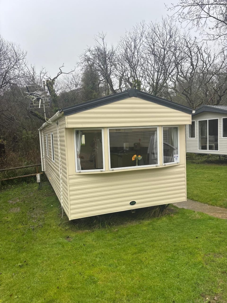 The Shanklin Snug Campground/ 
RV Resort in Shanklin