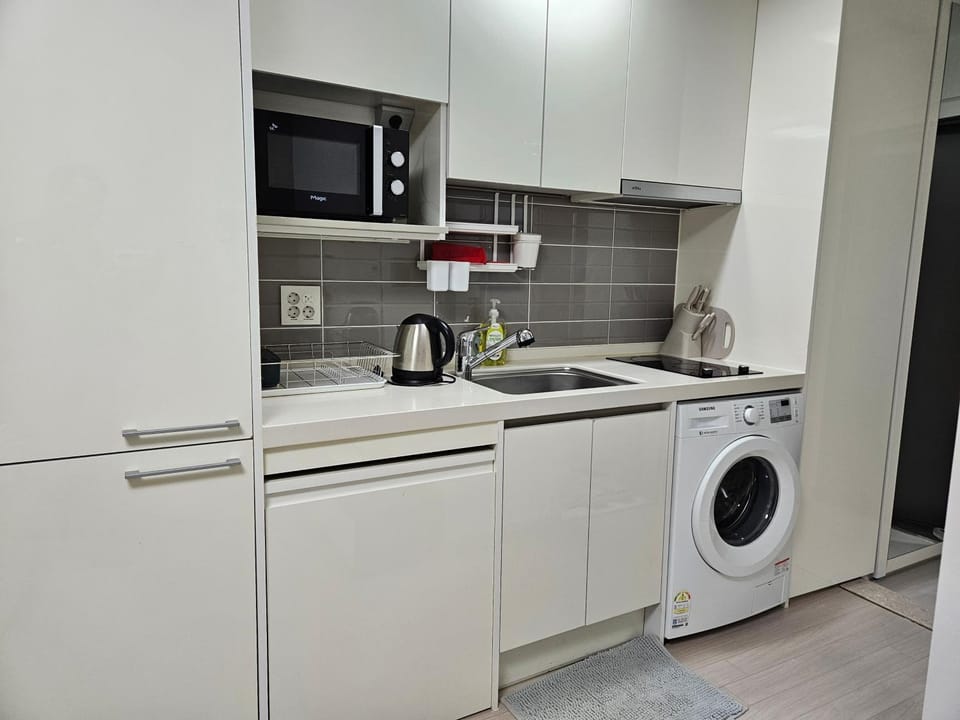 Shinnonhyeon neat house Apartment in Seoul