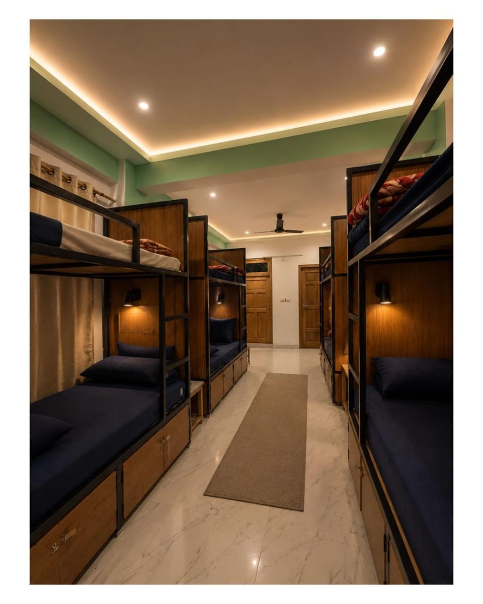 Lake Daze Cafe Stay Jibhi Vacation rental in Himachal Pradesh