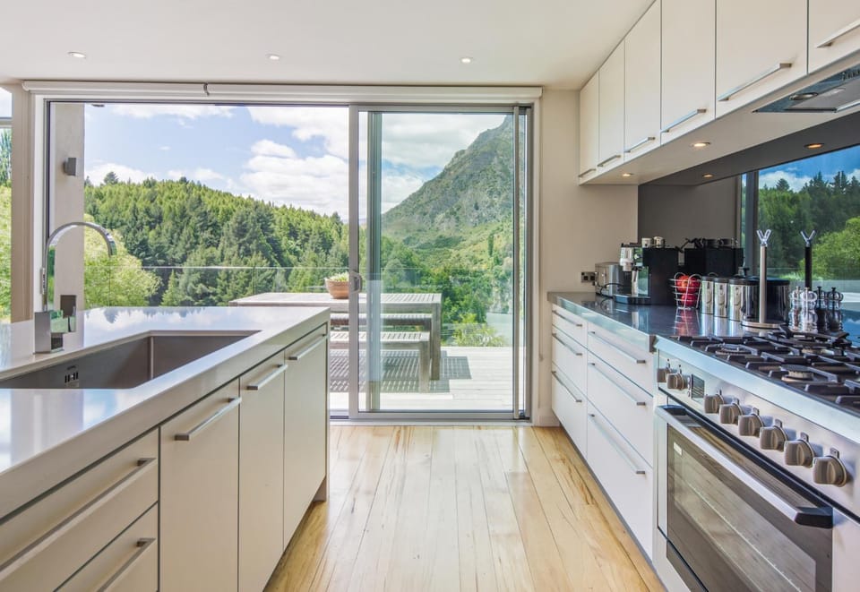 Patio, Day, Balcony/Terrace, Kitchen or kitchenette