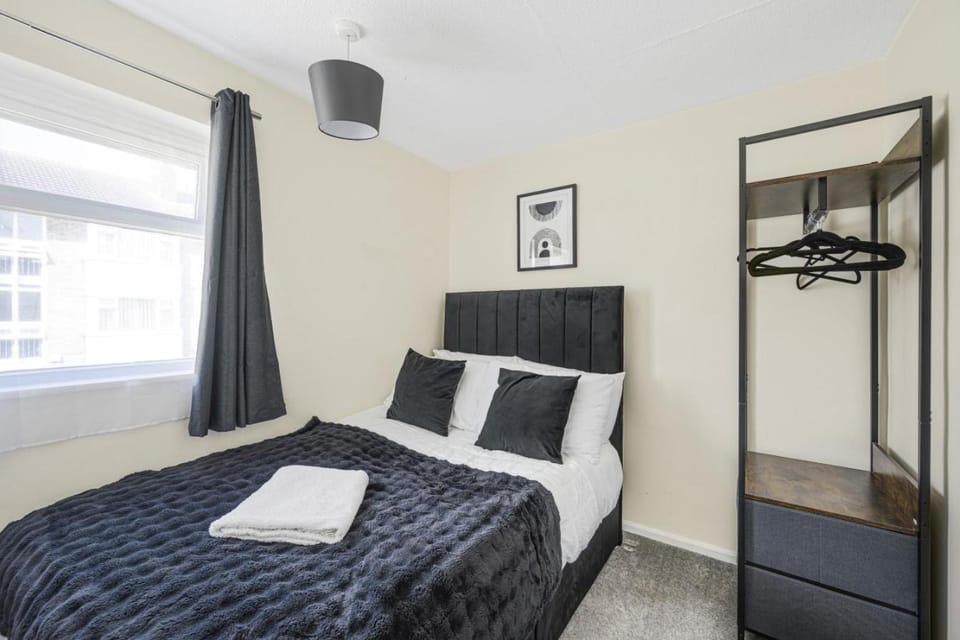 The Ipswich Snug Spacious 3BR Retreat FREE Parking House in Ipswich