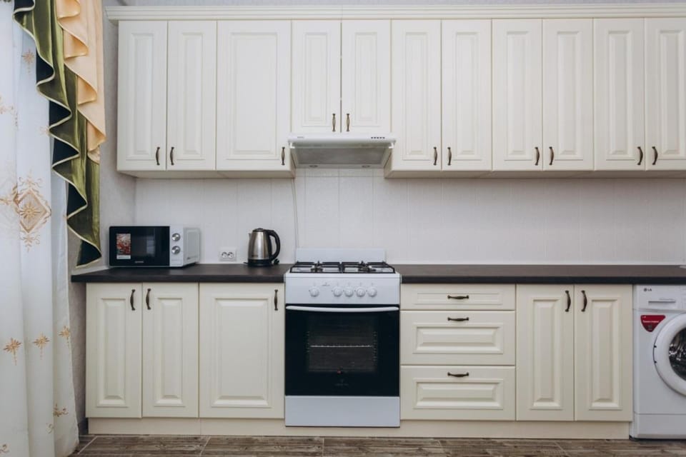 Апартаменти в центрі міста з паркінгом Apartment in Ukraine