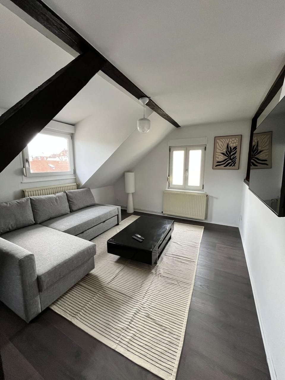 Soh Rent Schiltigheim Appartement 2 Pièces duplexe - TV - wifi Apartment in Strasbourg