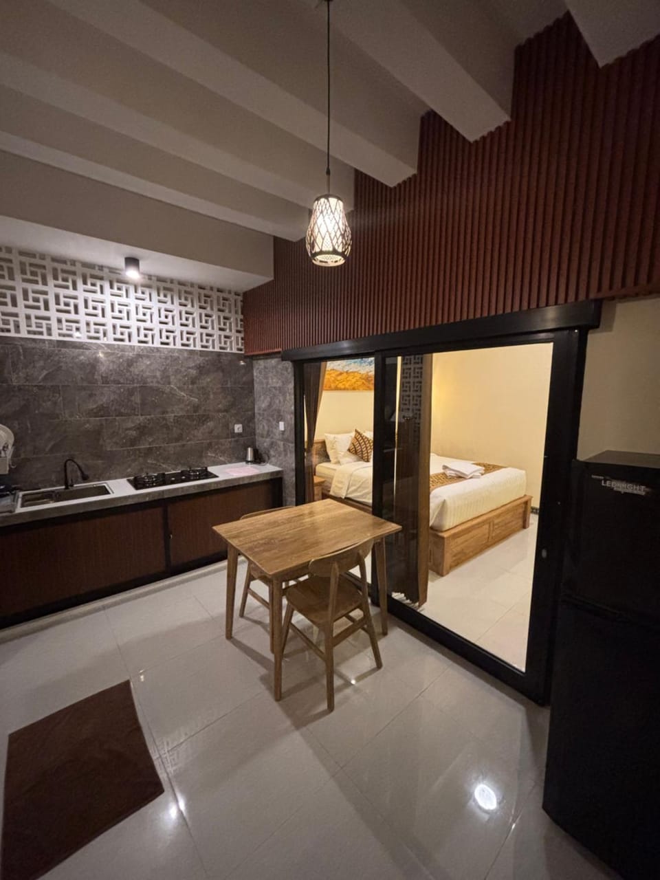Kitchen or kitchenette, Area and facilities, minibar, stove, kitchen