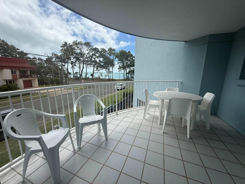 Atlantis Unit 8 Esplanade Hervey Bay QLD 4655 Apartment in Hervey Bay