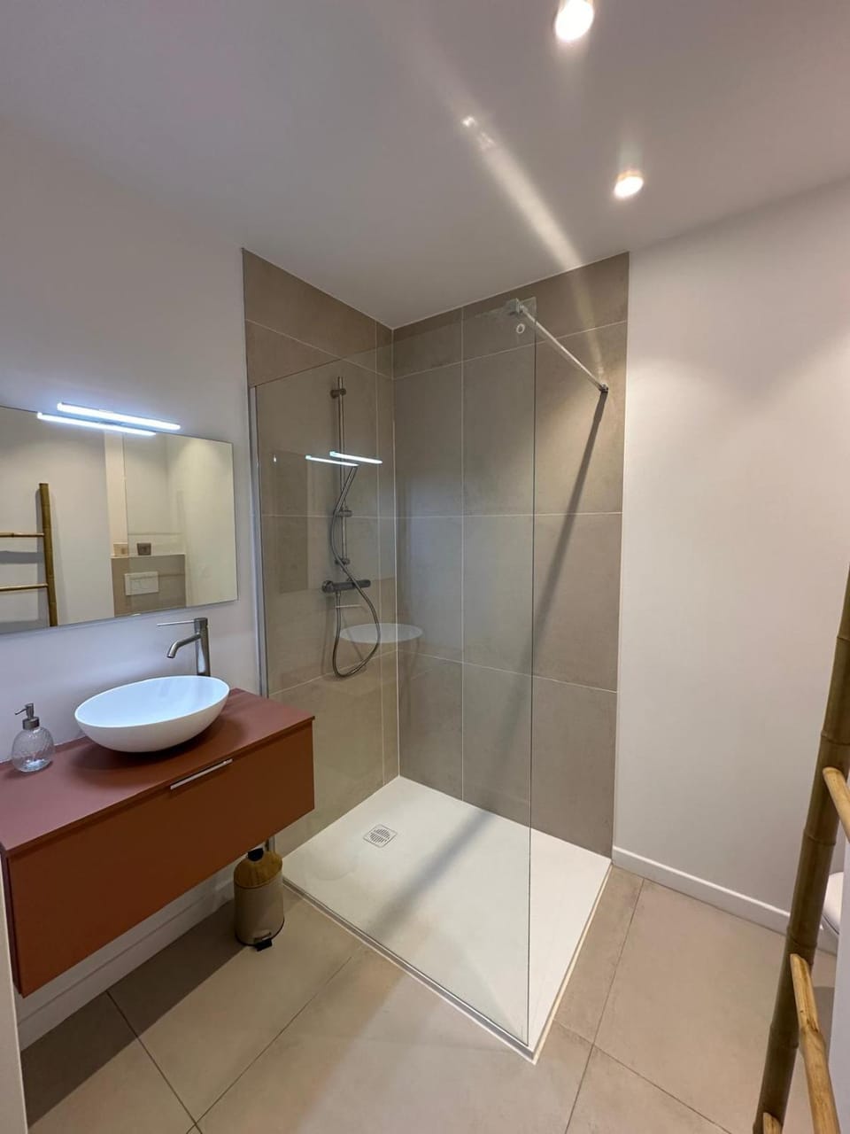 Maison de charme 12 personnes avec 3 suites indépendantes au Mas Conte à Canet en Roussillon House in Canet-en-Roussillon