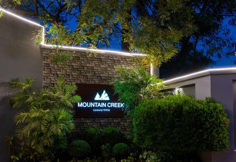 Mountain Creek by ELIVAAS Prive Pet-friendly 1 Luxe Room with Shared Pool and Gazebo Apartment in Rajasthan