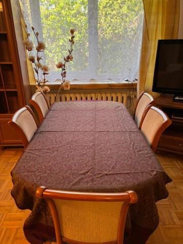 Communal lounge/ TV room, TV and multimedia, Living room, Photo of the whole room, Dining area, Evening entertainment
