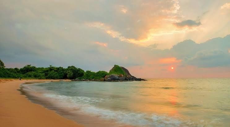 Waves walk Villa Villa in Southern Province