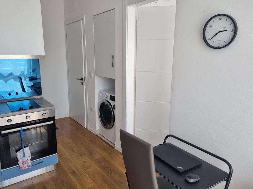 1 bedroom apartment just 10 min Center Apartment in Tirana