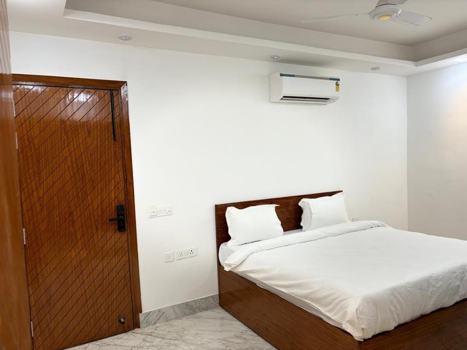 Muscat hotel Hotel in New Delhi