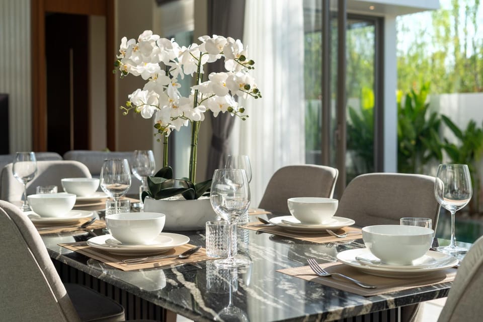 Dining area, Dinner