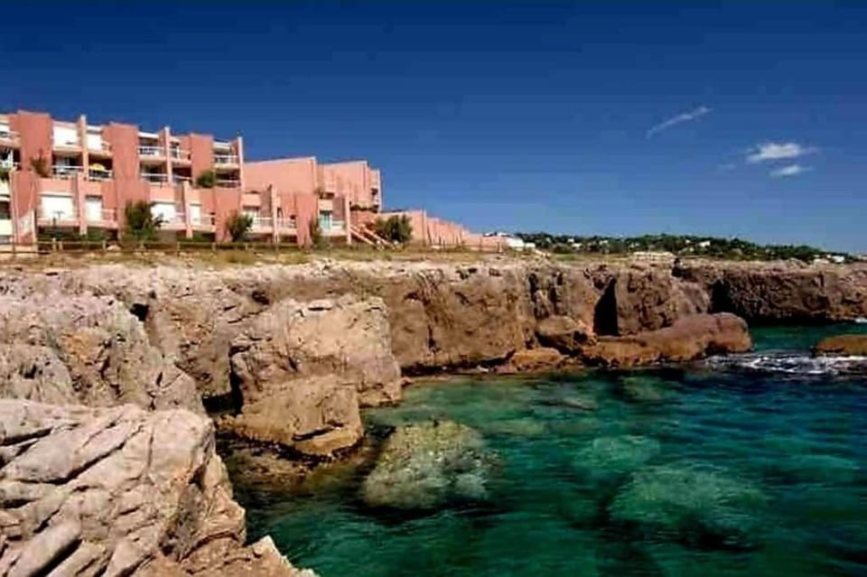 Cap Corniche Superb Studio with sea view Apartment in Occitanie