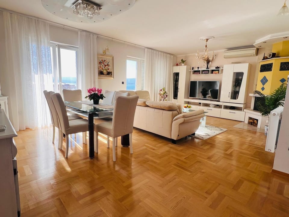 Duce Glavica apartments Apartment in Split-Dalmatia County