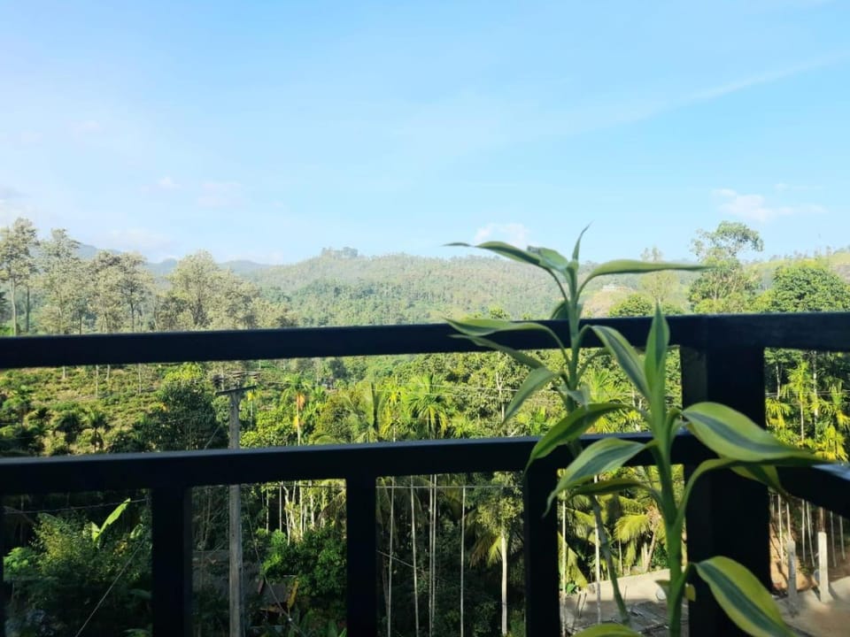 Sunshine Holiday Inn Ella Inn in Uva Province, Sri Lanka