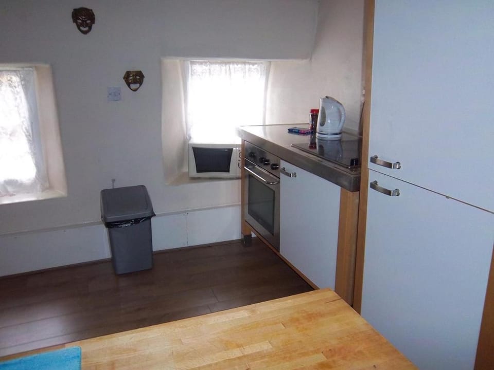 Bank House Apartment Peak District Pets Welcome House in Staffordshire Moorlands District