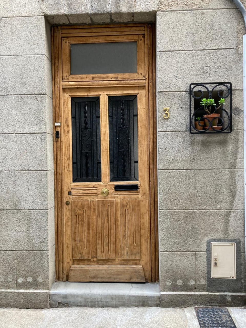 Facade/entrance