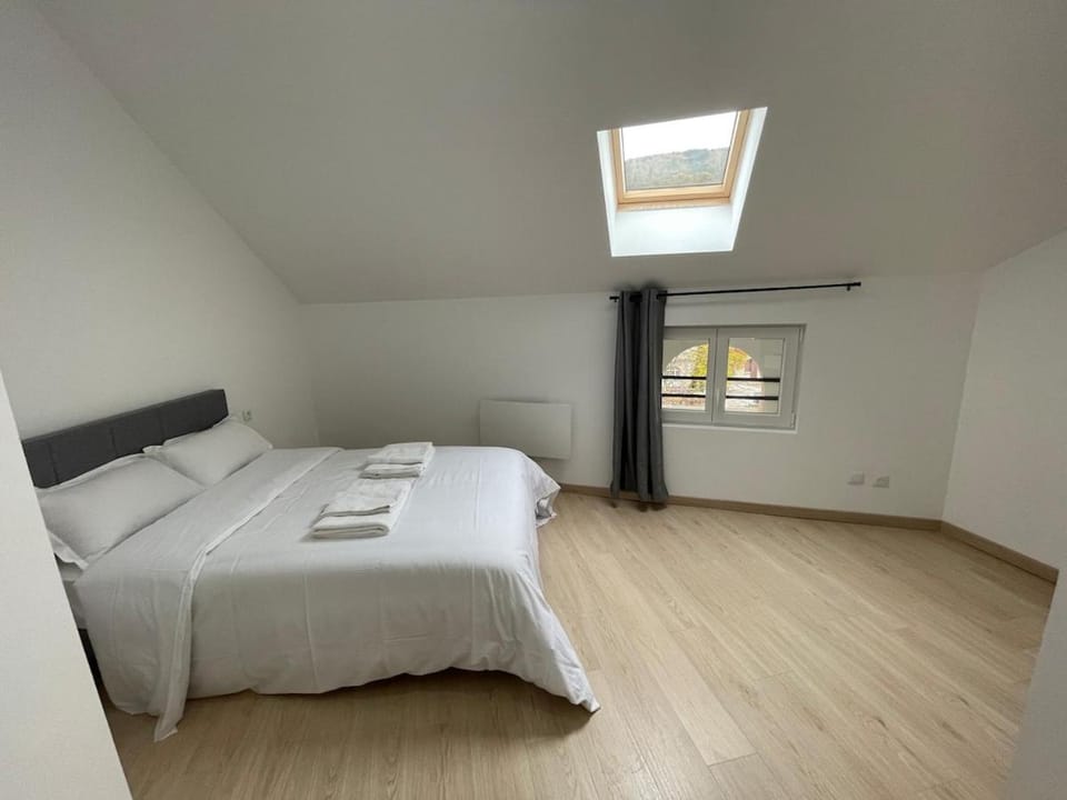 3-Appartement calme et bien rénové avec 2 chambres Apartment in Auvergne-Rhône-Alpes