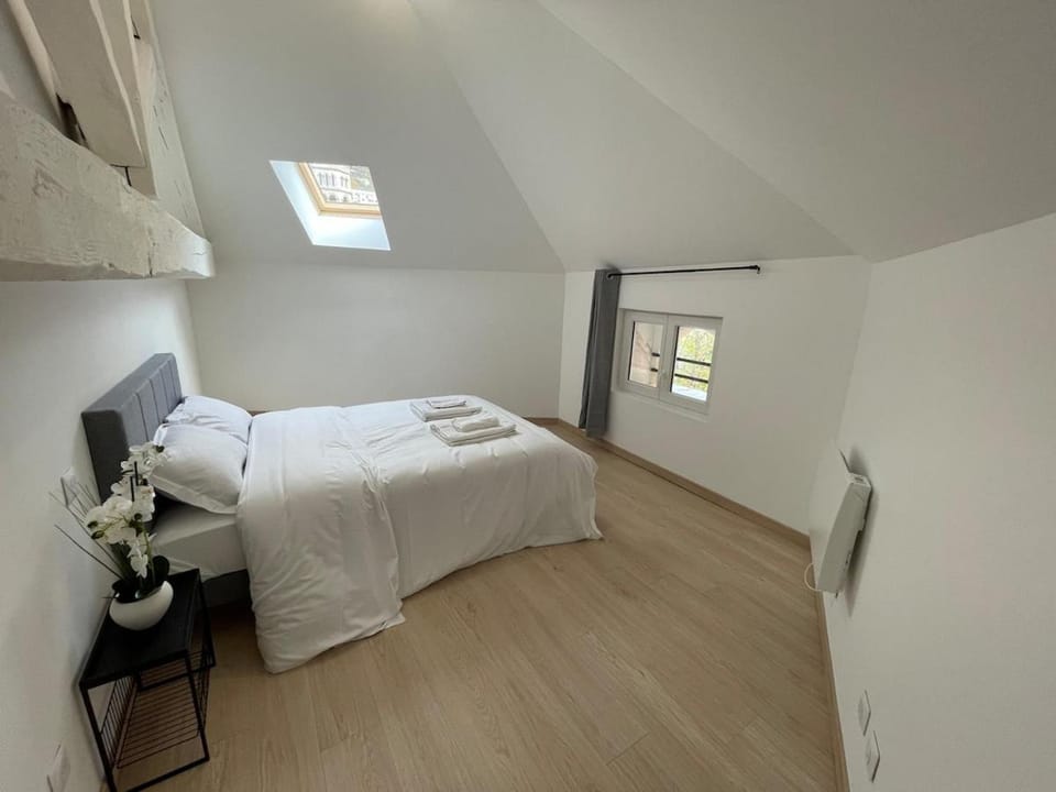 3-Appartement calme et bien rénové avec 2 chambres Apartment in Auvergne-Rhône-Alpes