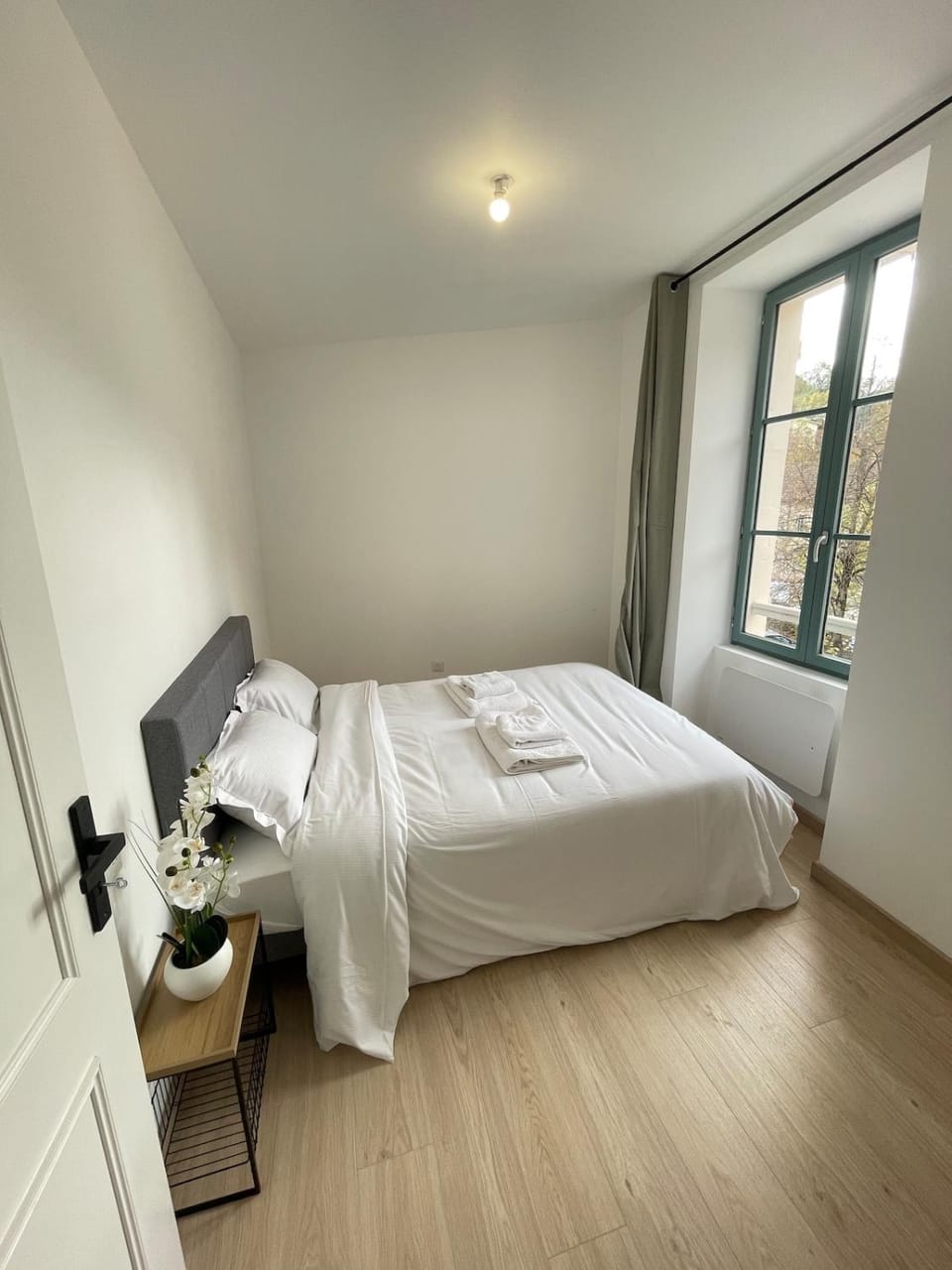2-Appartement calme et bien rénové avec 2 chambres Apartment in Auvergne-Rhône-Alpes