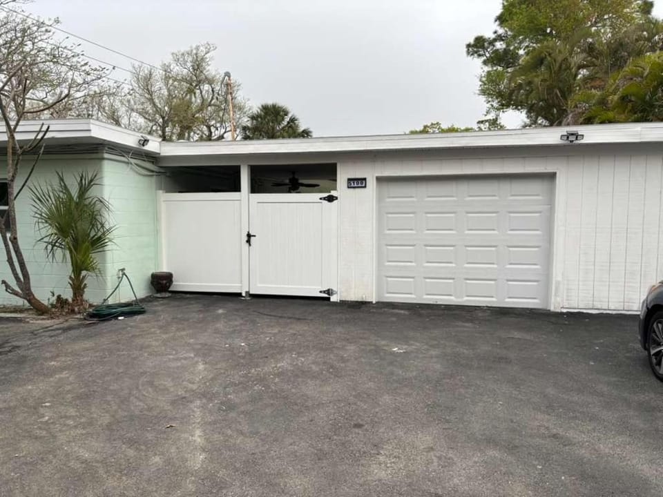 Property building, View (from property/room)