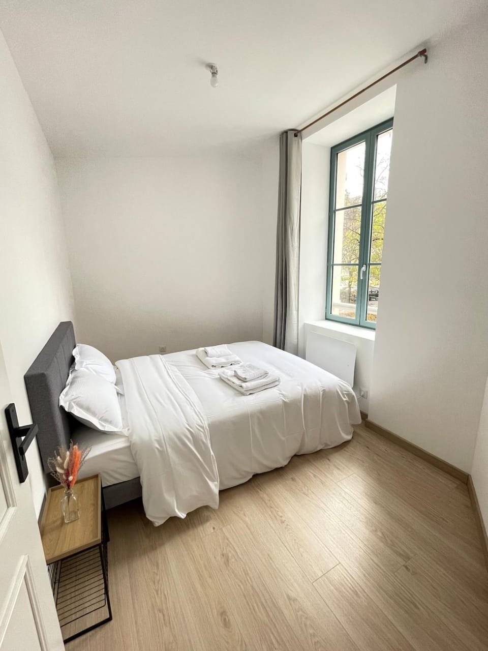 1-Appartement calme et bien rénové avec 2 chambres Apartment in Auvergne-Rhône-Alpes