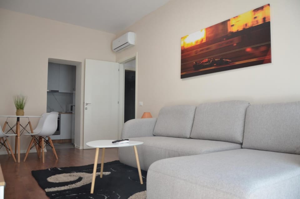 Dreamscape Apartments Komuna e Parisit Apartment in Tirana