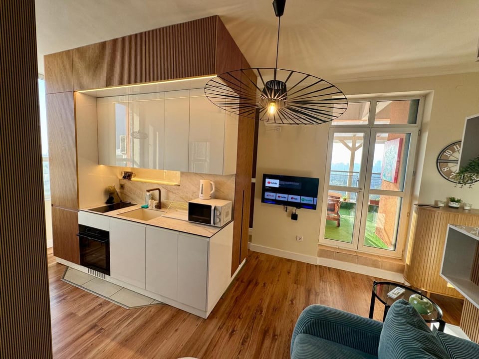 TV and multimedia, Kitchen or kitchenette