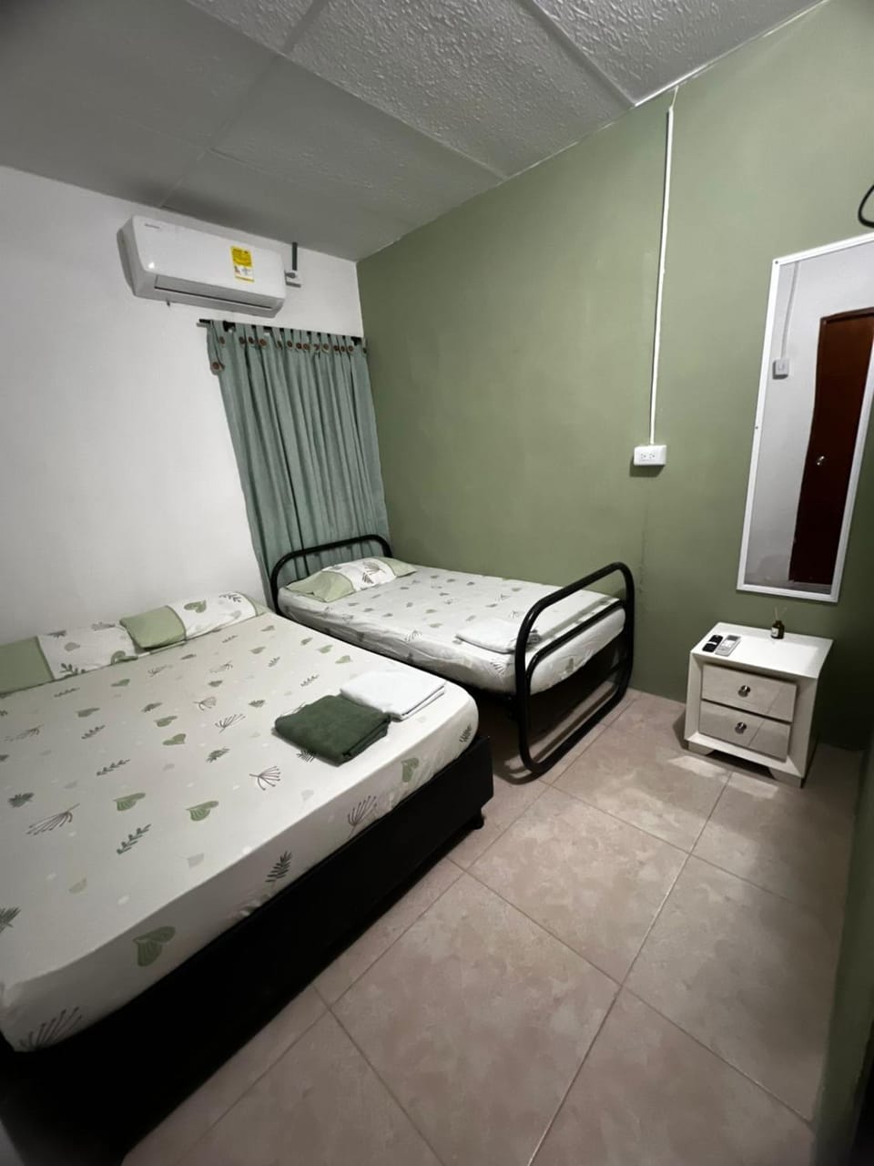 TV and multimedia, air conditioner
