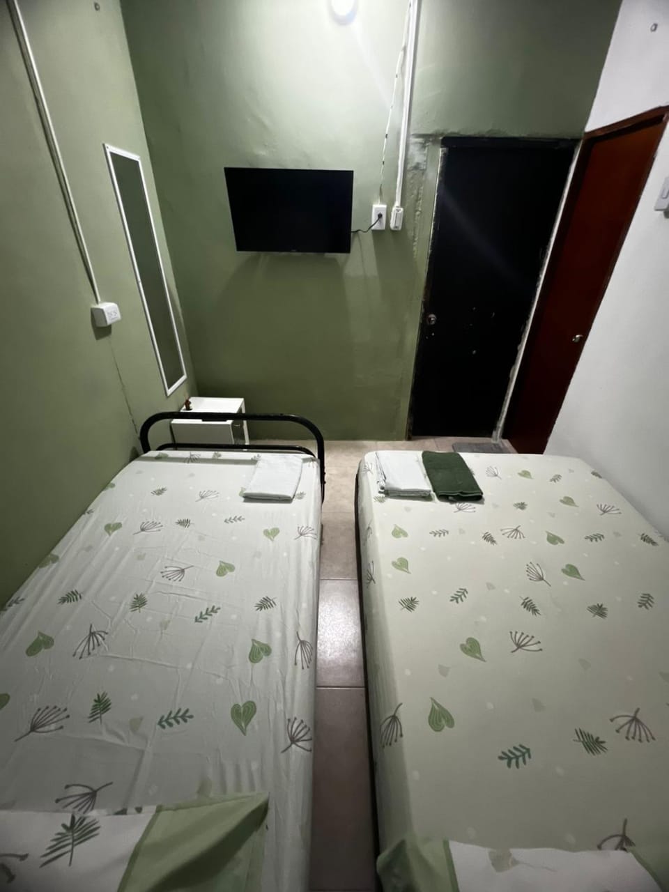 TV and multimedia, air conditioner