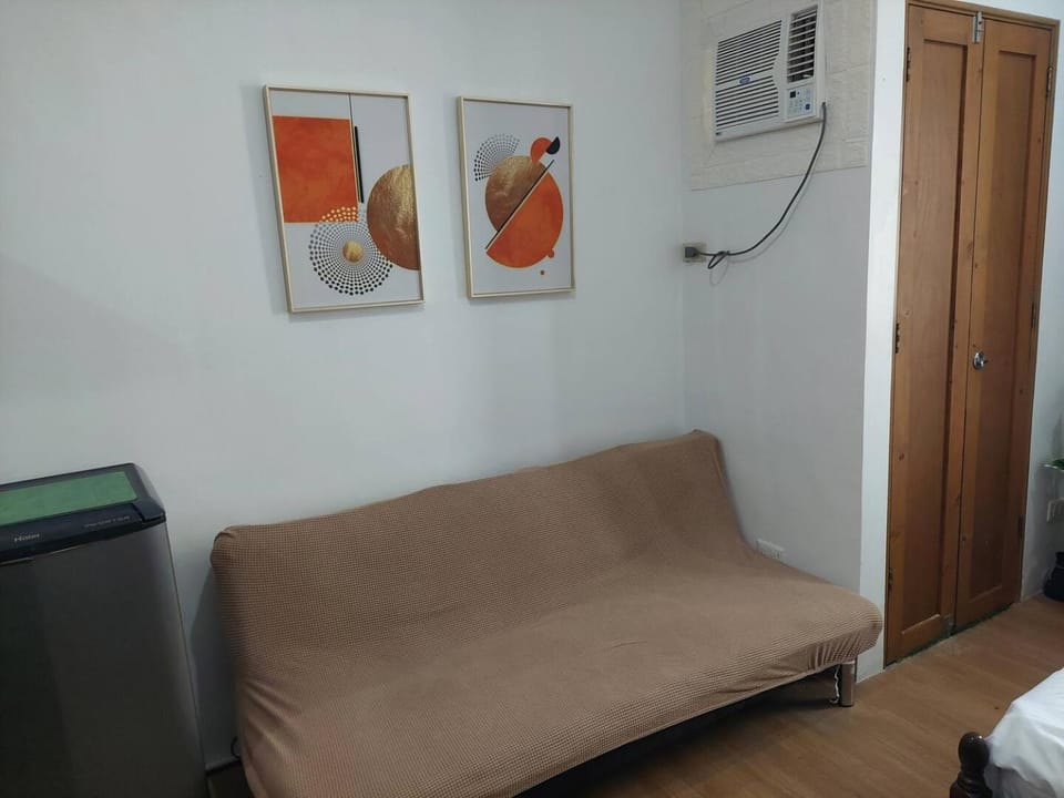 Cozy & Affordable Studio in Mactan Near Airport House in Lapu-Lapu City
