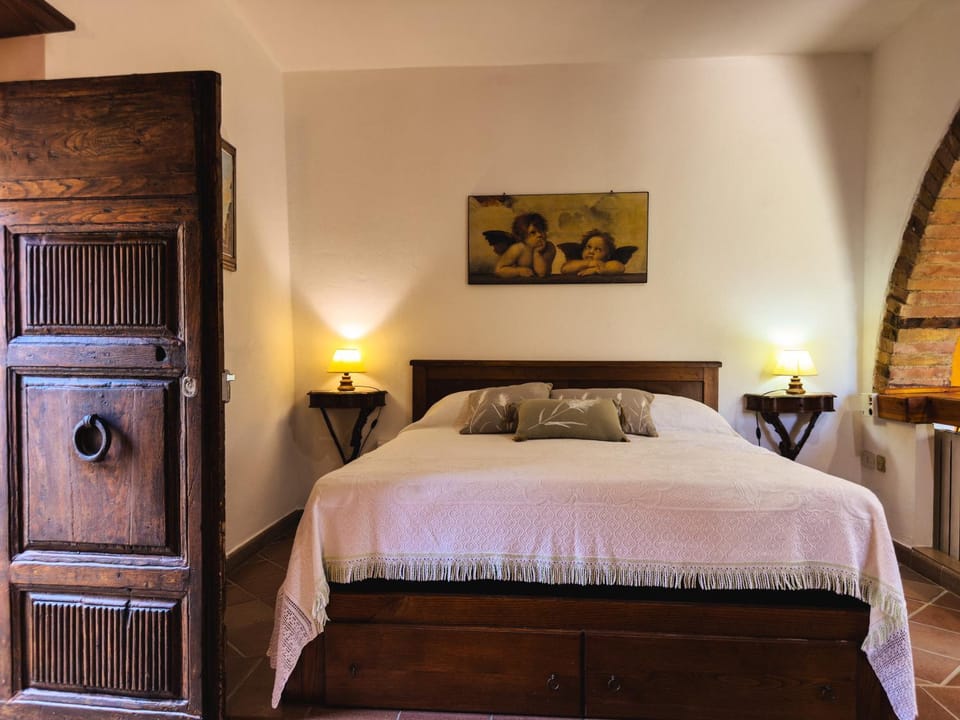 Bed, Photo of the whole room, Bedroom, wardrobe