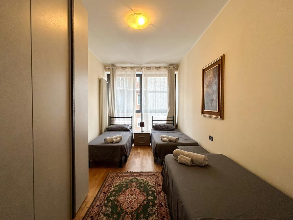 Bed, Living room, Photo of the whole room, Seating area, Bedroom, towels