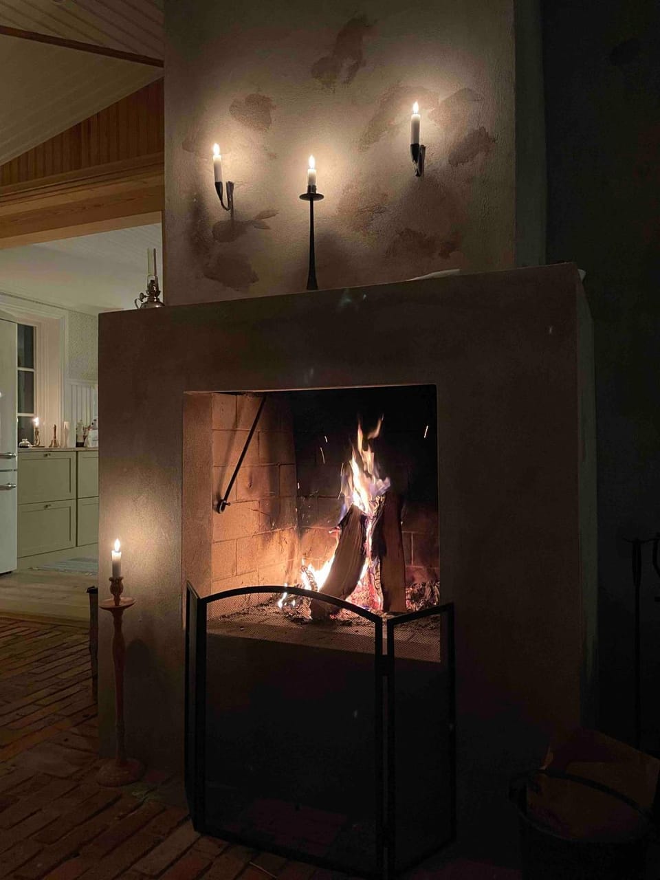 Communal lounge/ TV room, fireplace